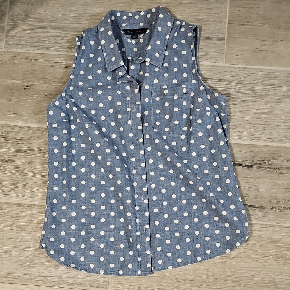 Tommy Hilfiger Sleeveless Blue and White Polka Dot Shirt